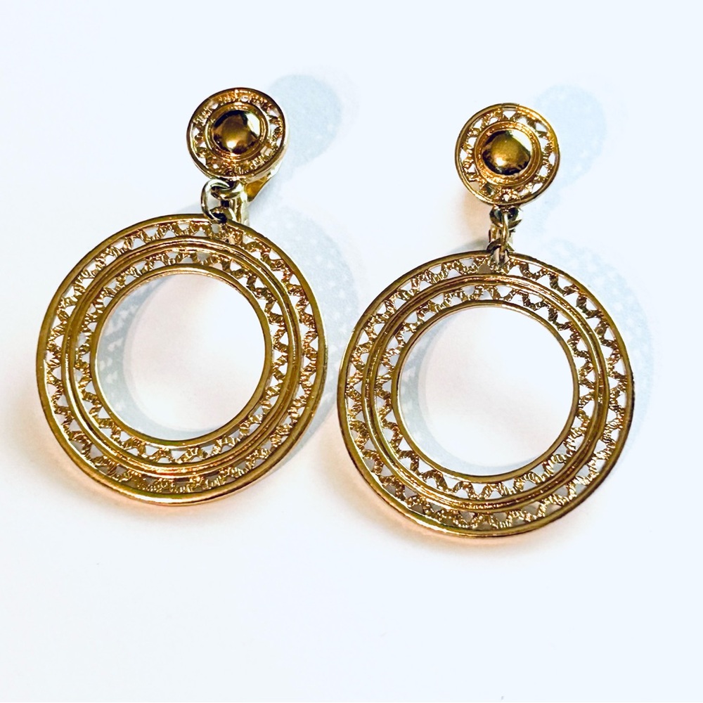 Elegant Monet Gold-Tone Hoop Clip-on Earrings, Vintage Monet